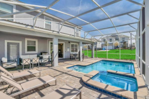 8BR Luxury - Sleeps 22 - Near Disney with Pool & Hot Tub!